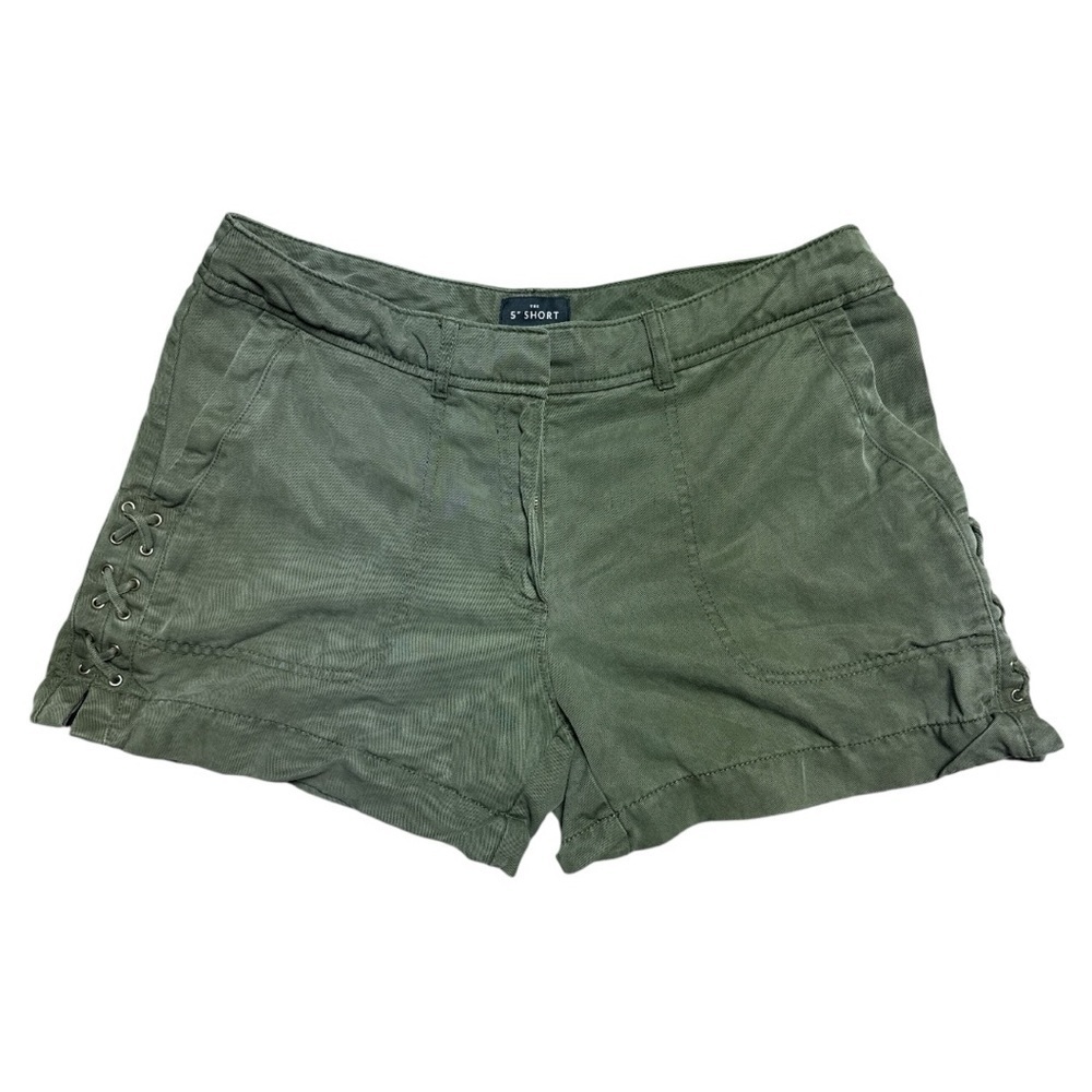 Whitehouse Black Market Green 5'' Shorts Size 10